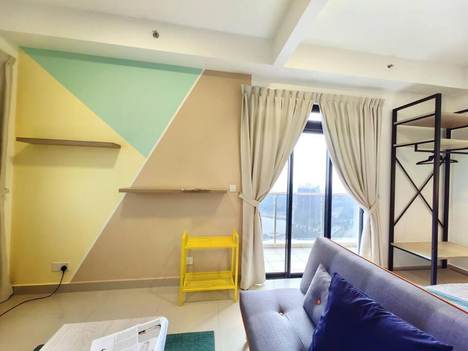3713 Meridin Sovo Couple Legoland Netflix Bystay Nusajaya (Iskandar Puteri)